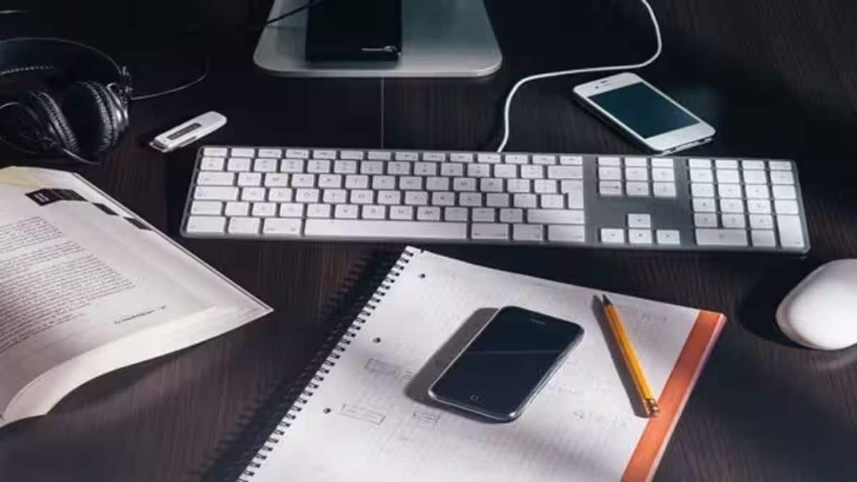 How to Crack JEE Main 2027 without Coaching? Know Tips and Tricks